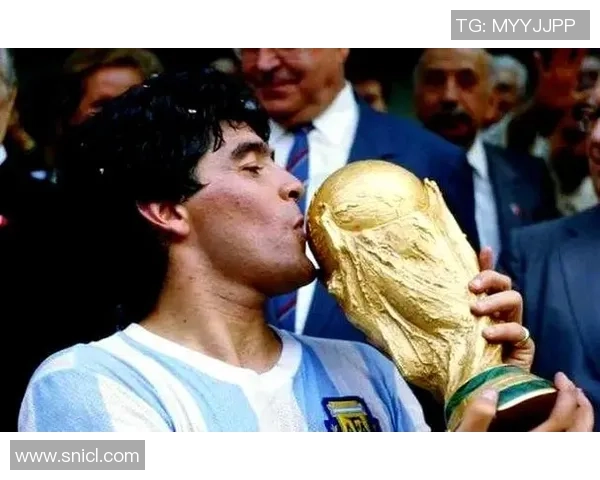 足球明星因心梗突发离世引发全球哀悼与健康警示